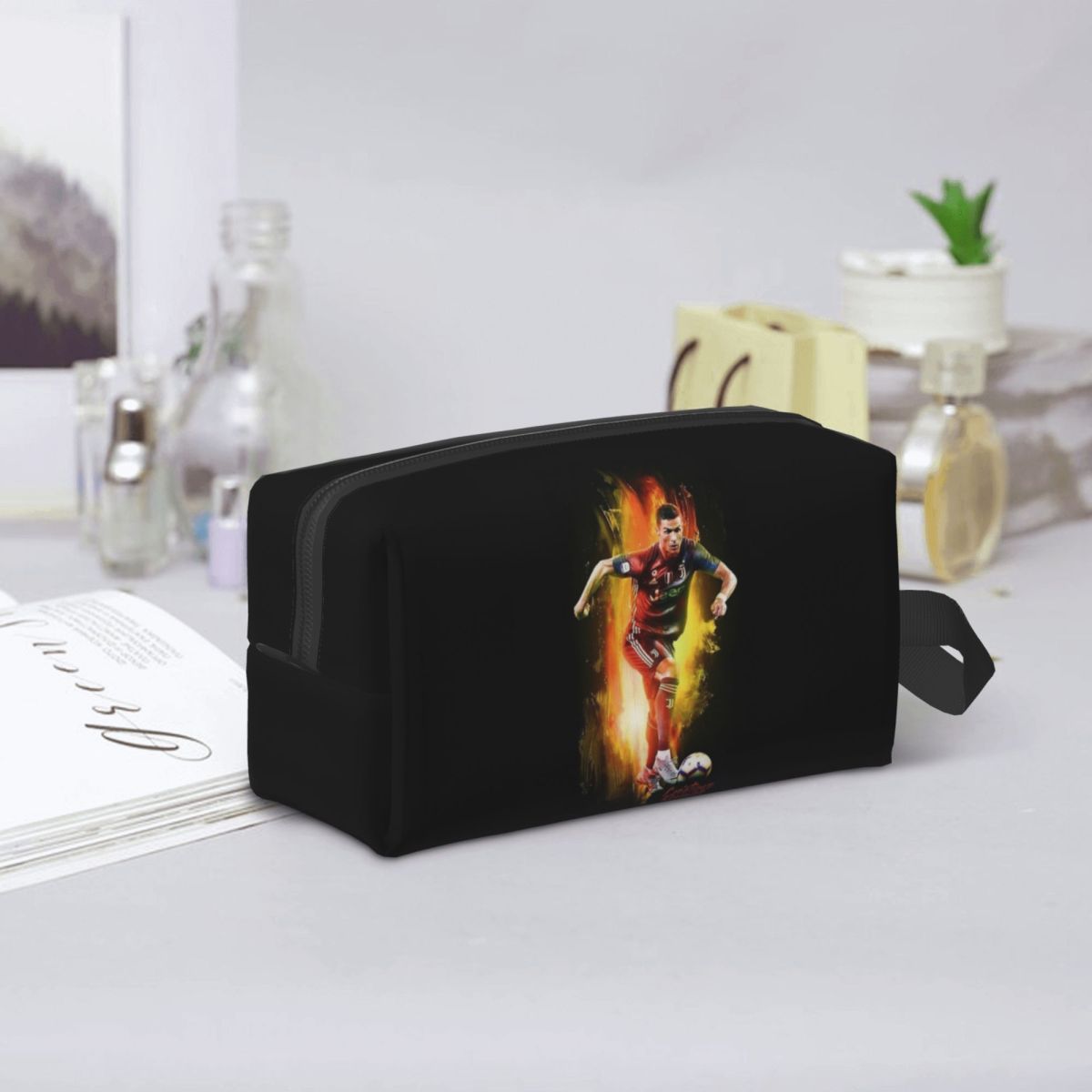 Ronaldo Wallpaper Makeup Bag C - Beauty Makeup Wallpaper 评论和价格