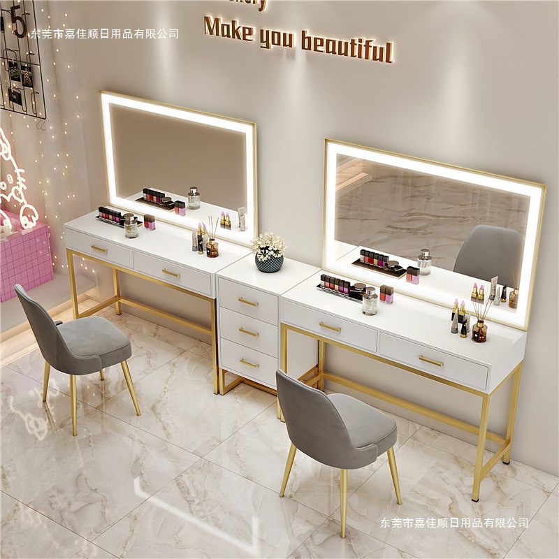 Nail art makeup artist studio  - Beauty Makeup Bridal 评论和价格